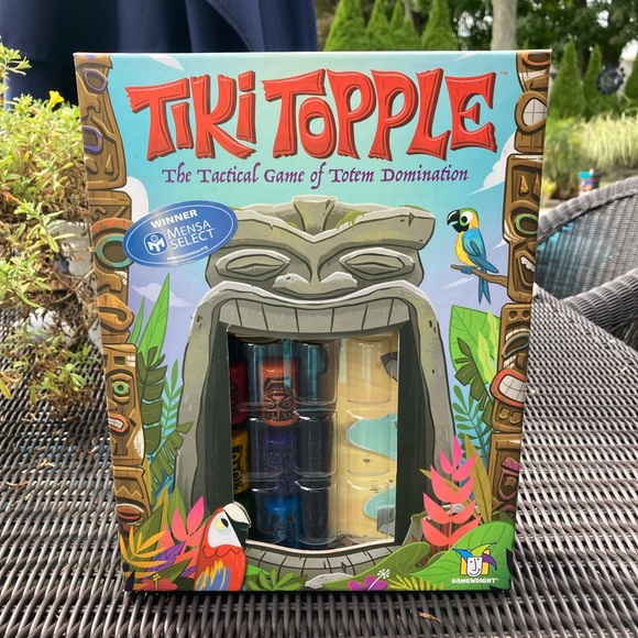 Tiki Topple the tactical board game - Picture 1 of 9